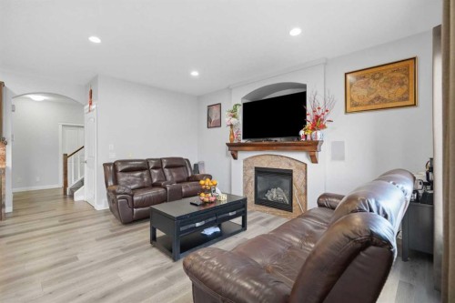 139 New Brighton Close Se, Calgary, AB 