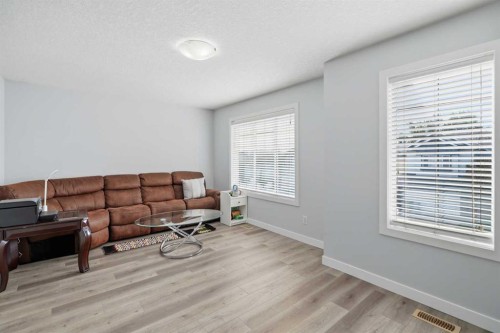 139 New Brighton Close Se, Calgary, AB 