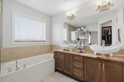 139 New Brighton Close Se, Calgary, AB 