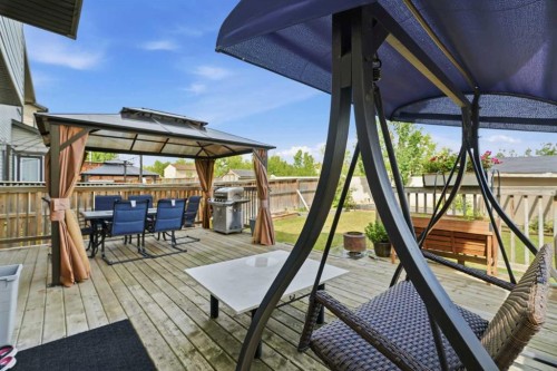 139 New Brighton Close Se, Calgary, AB 