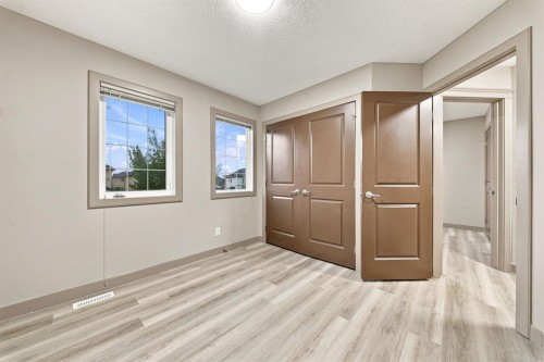 129 Saddlebrook Circle Ne, Calgary, AB 