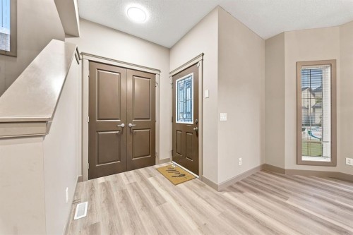 129 Saddlebrook Circle Ne, Calgary, AB 