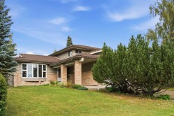 11 Edgemont Rise NW Calgary, AB T3A 2K9