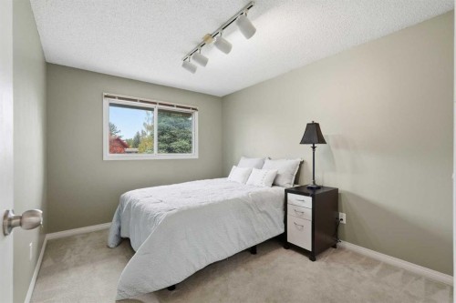 11 Edgemont Rise Nw, Calgary, AB 