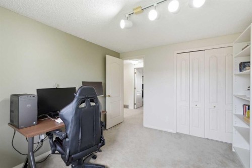 11 Edgemont Rise Nw, Calgary, AB 