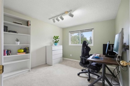 11 Edgemont Rise Nw, Calgary, AB 