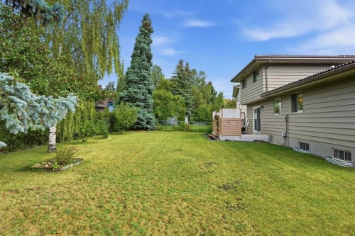 11 Edgemont Rise Nw, Calgary, AB 