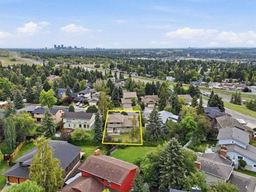 11 Edgemont Rise Nw, Calgary, AB 