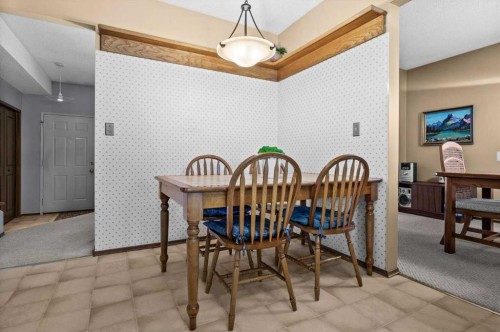 8 Deerbow Circle Se, Calgary, AB 