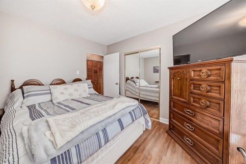 7827 Fairmount Drive Se, Calgary, AB 