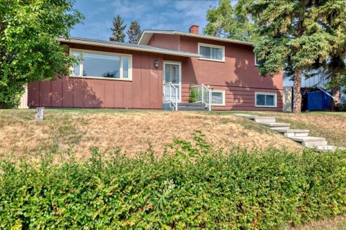 7827 Fairmount Drive Se, Calgary, AB 