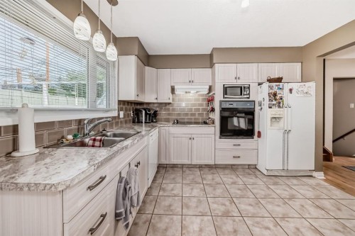 7827 Fairmount Drive Se, Calgary, AB 