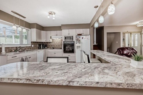 7827 Fairmount Drive Se, Calgary, AB 