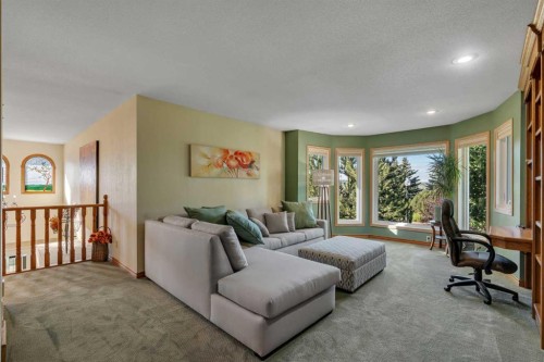 106 Scimitar Bay Nw, Calgary, AB 