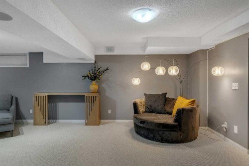 106 Scimitar Bay Nw, Calgary, AB 