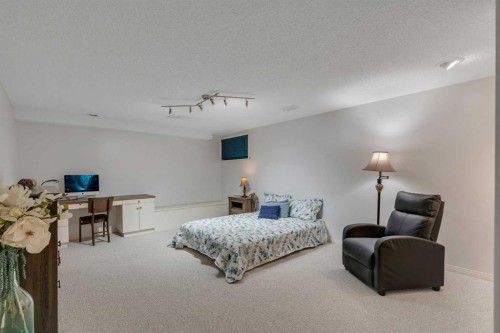 106 Scimitar Bay Nw, Calgary, AB 