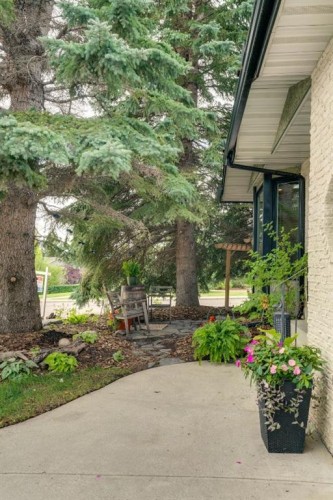 106 Scimitar Bay Nw, Calgary, AB 