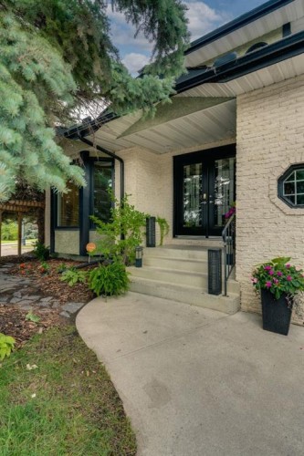 106 Scimitar Bay Nw, Calgary, AB 