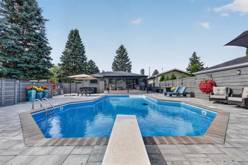 55 Midridge Close Se, Calgary, AB 