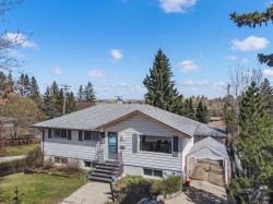 224 Hendon Drive NW Calgary, AB T2K 1Z2
