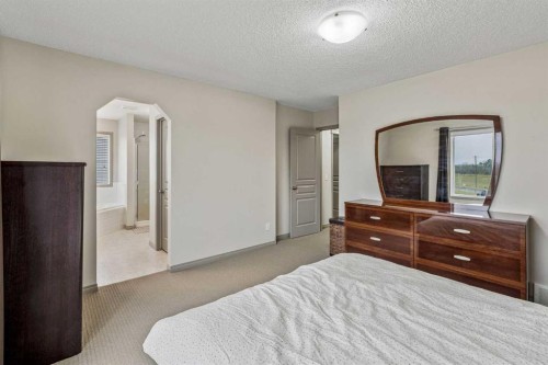 202 Royal Birch Heath Nw, Calgary, AB 