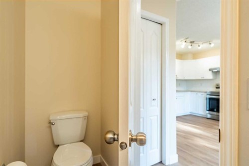 7415 26A Street Se, Calgary, AB 