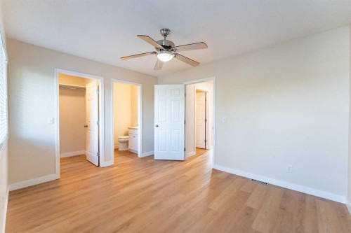 7415 26A Street Se, Calgary, AB 