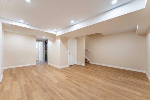 7415 26A Street Se, Calgary, AB 