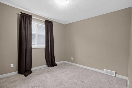129 Everhollow Rise Sw, Calgary, AB 