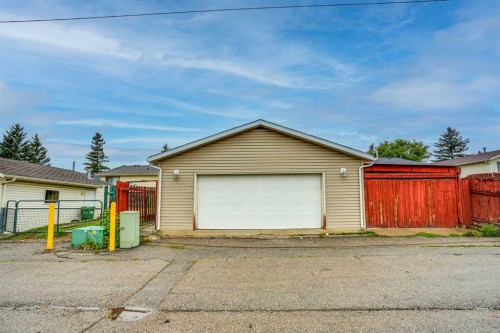 48 Falton Rise Ne, Calgary, AB 