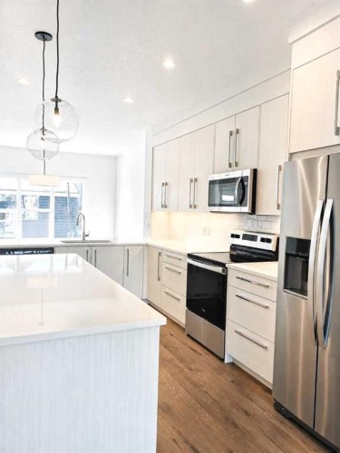 245 Walcrest Way Se, Calgary, AB 
