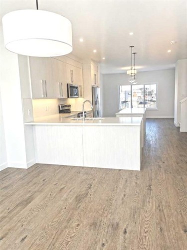 245 Walcrest Way Se, Calgary, AB 