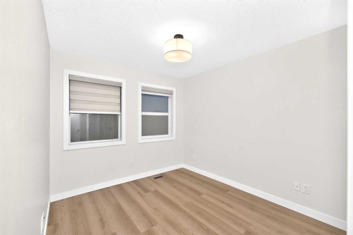 245 Walcrest Way Se, Calgary, AB 