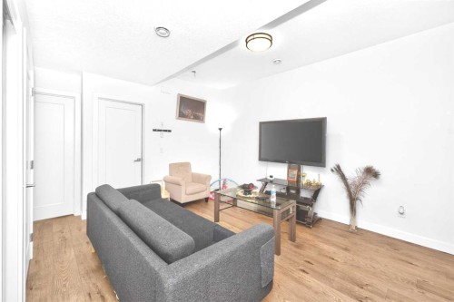 245 Walcrest Way Se, Calgary, AB 