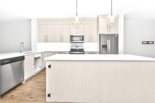 245 Walcrest Way Se, Calgary, AB 