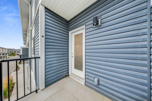 144 Walden Lane Se, Calgary, AB 