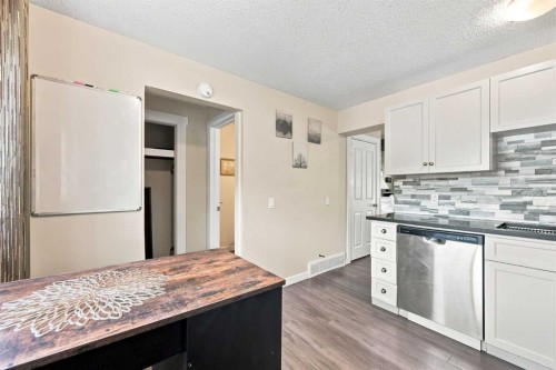 27 Erin Grove Close Se, Calgary, AB 