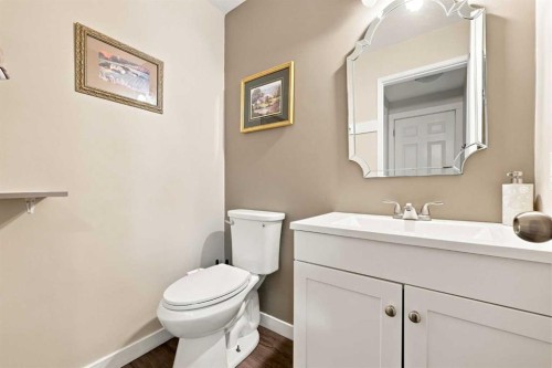 27 Erin Grove Close Se, Calgary, AB 