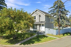 27 Erin Grove Close SE Calgary, AB T2B 2T4