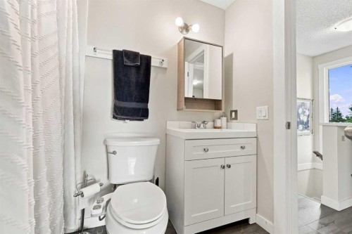 27 Erin Grove Close Se, Calgary, AB 