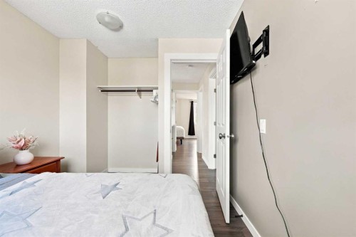 27 Erin Grove Close Se, Calgary, AB 