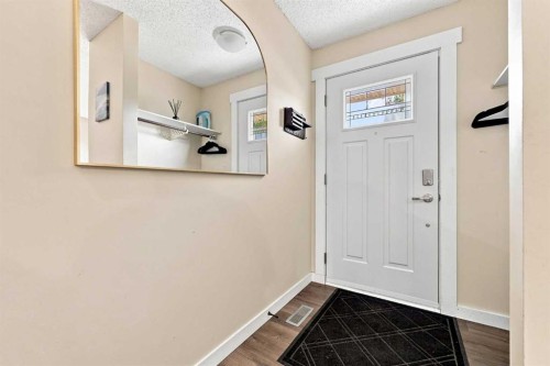 27 Erin Grove Close Se, Calgary, AB 