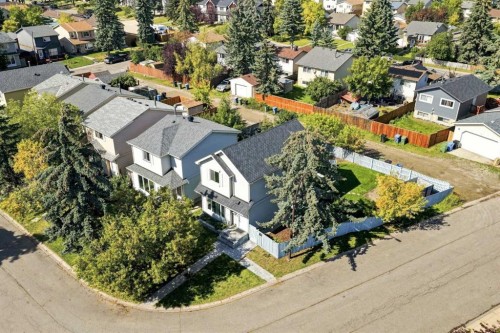 27 Erin Grove Close Se, Calgary, AB 
