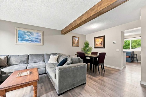 27 Erin Grove Close Se, Calgary, AB 
