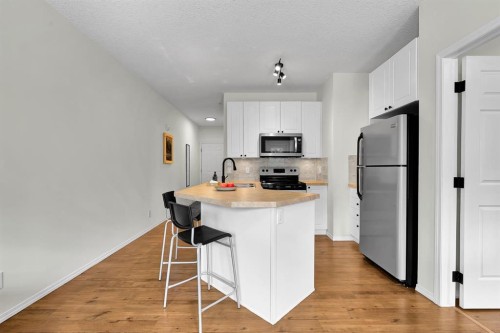 201-176 Kananaskis Way, Canmore, AB 