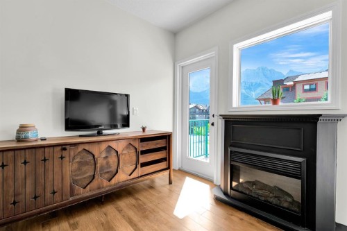 201-176 Kananaskis Way, Canmore, AB 