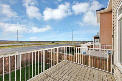 26 Redstone Cove Ne, Calgary, AB 