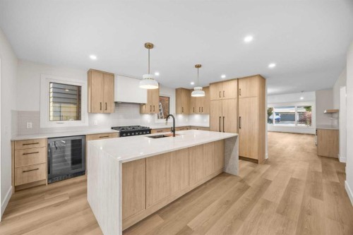 44 Canterbury Drive Sw, Calgary, AB 