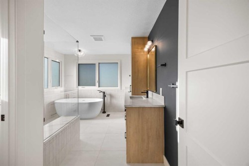 44 Canterbury Drive Sw, Calgary, AB 