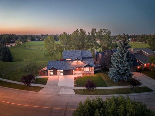 44 Canterbury Drive Sw, Calgary, AB 